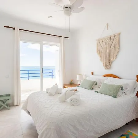 First Line Arenal Beach, Boho Chic Parking Lägenhet *