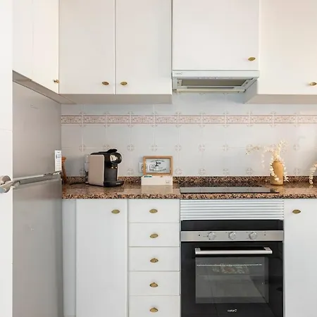 First Line Arenal Beach, Boho Chic Parking Διαμέρισμα *